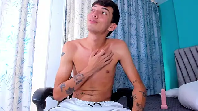 Maikol_Ortiz 在線直播表演