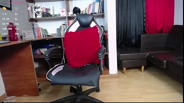 LiaTaylorr লাইভ XXX চ্যাট