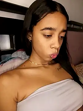 Zoe_Sweett18 网络视讯表演