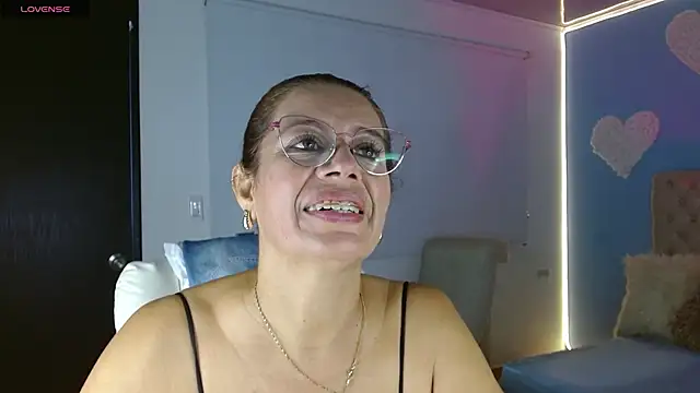 channelsmith_55's Live XXX Chat