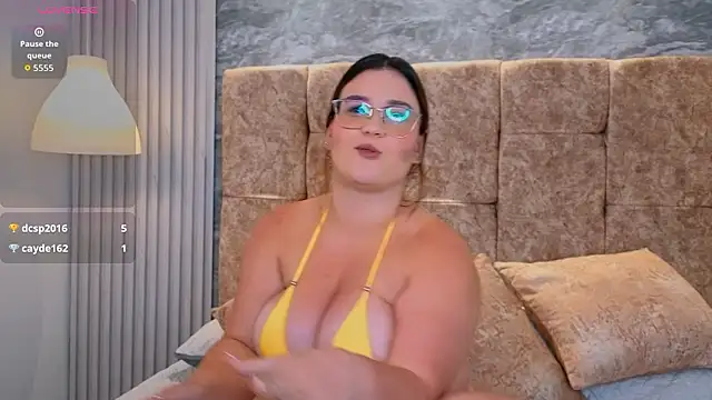 zoe_hugeboobs Live XXX-Chat