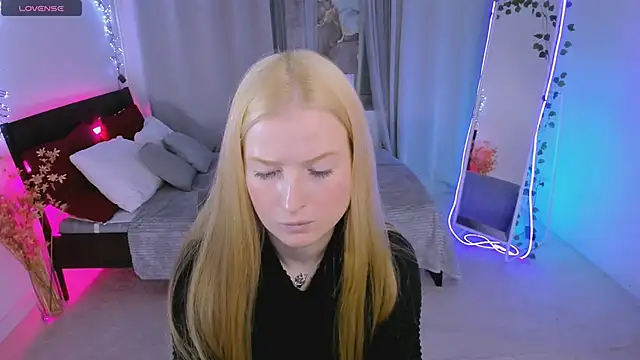 Laly_Peach Chat XXX live