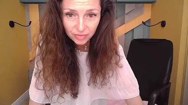 EllaLong live XXX chat