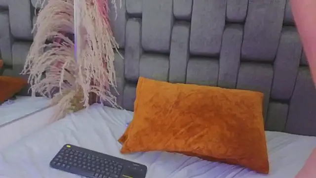 Missy_22_ webcam show