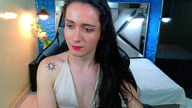 Ivony_Giselle Show in webcam