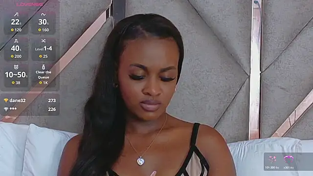 Sally-Noa's Live XXX Chat