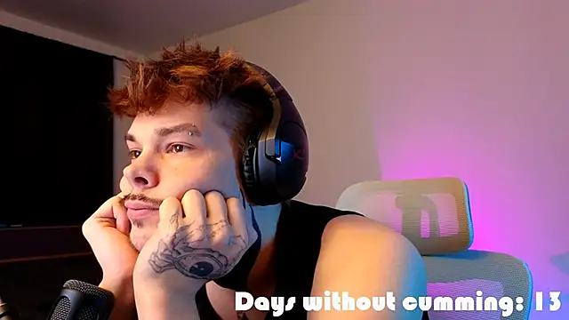 DENIS_HERE 在線直播表演