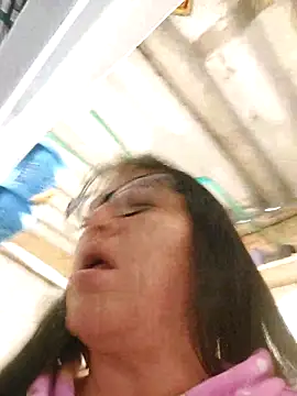 clarita_01's Webcam Show