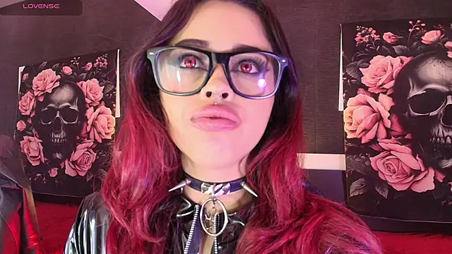 Show modela EvaaFoxxy1 na web-kameri