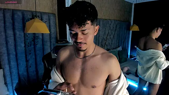 NicolaiKarav Show Webcam