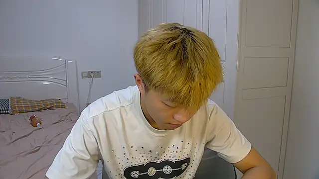 Pokazy przed kamerką – Chocolates-001