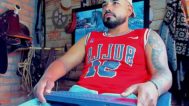 โชว์เว็บแคมของ dominic_jonson