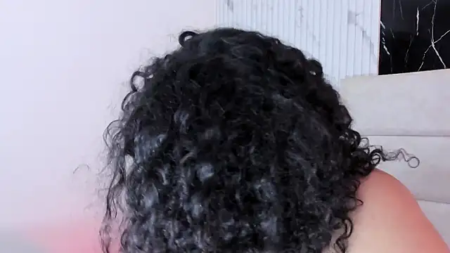 XXX chat uživo modela Reginavegaa