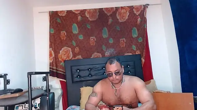 hardrock982 Adlı Modelin Web Kamerası Şovu