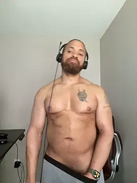 Pokazy przed kamerką – Fathero1time