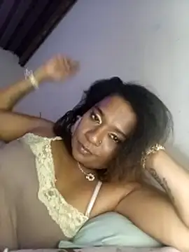 MiZzCreatorのライブXXXチャット