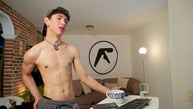 boream: онлайн-секс-чат