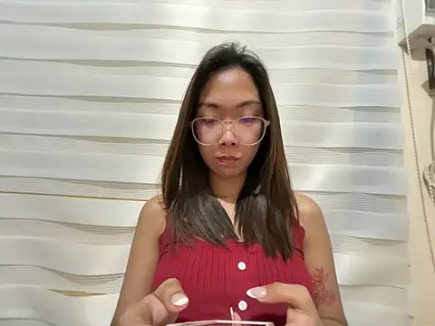 Pokazy przed kamerką – Hotty_sofia69