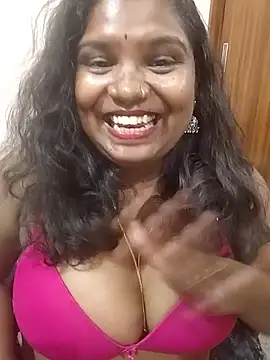 Lovely_silk Webcam Show