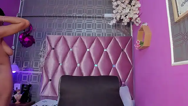 Show modela PAU_TAFUR na web-kameri