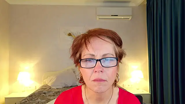 Chat XXX en directo de LioraWeiss