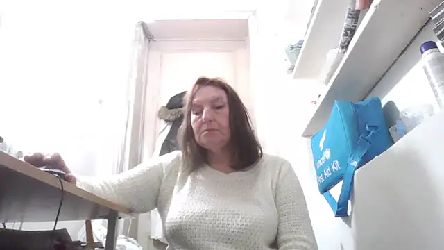 AnnaLive570 webcam show