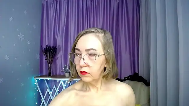 queen_a_n_in Webbikameraesitys