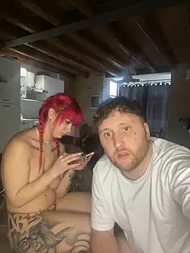 عرض كام Dollyred