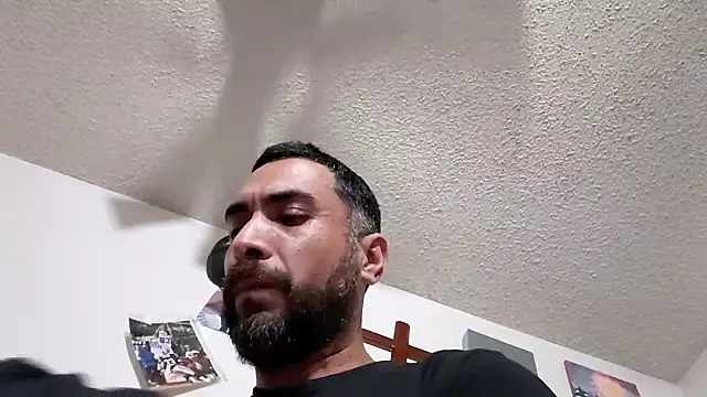 Forbidden_daddy webkamerás műsora