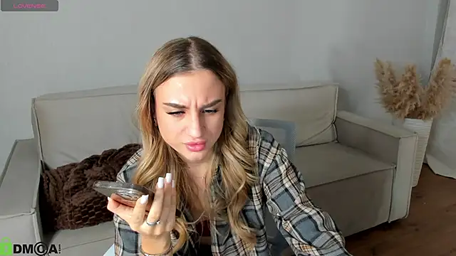 Silen_Tori Live XXX-Chat