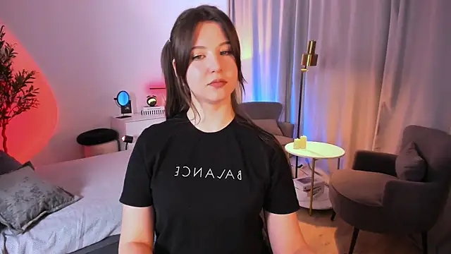 ElizaMild ওয়েবক্যাম শো