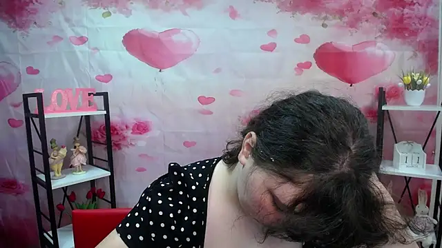 Chatroom XXX en direct de NeonilaLisova