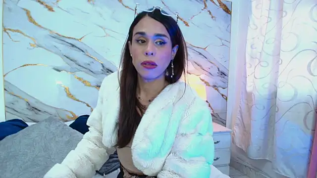 pretty_ariiel's Webcam Show