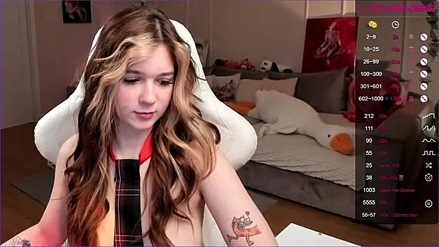 Frau_Lina Webcam Show