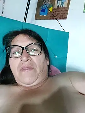 Pertunjukan Kamera Web clarita_01