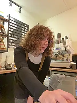 cinnabon_ 网络视讯表演