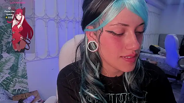 _sharlotte777 Chat XXX live