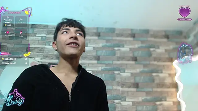 osamu_tay Show in webcam