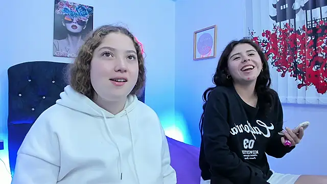 Pokazy przed kamerką – valeria_and_zoe