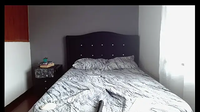 Czat XXX na żywo – Emilia_1995