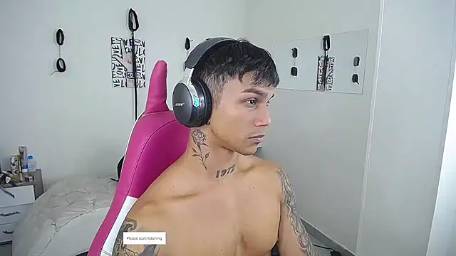 Leonard_Price Adlı Modelin Canlı XXX Sohbeti