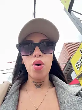 Chatroom XXX en direct de Bonny_Eva