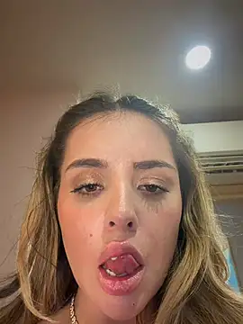 Alirawrz – webcam-show