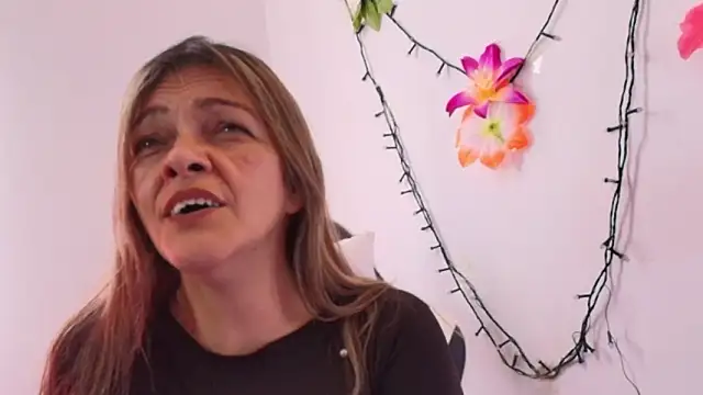 Carol_Miss2 现场XXX聊天