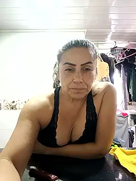 maynor_1998のライブXXXチャット