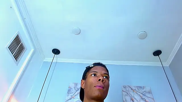 Santiago_Ortiz_ Chat XXX live