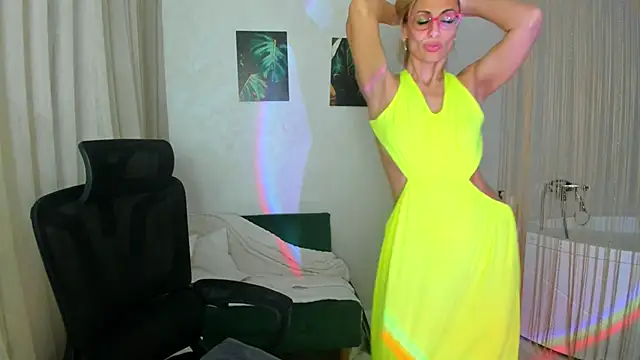 MuseOfStage élő XXX-chatje