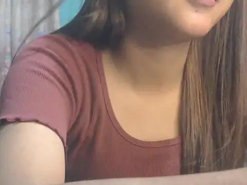 NancyRuvi – Naživo XXX chat