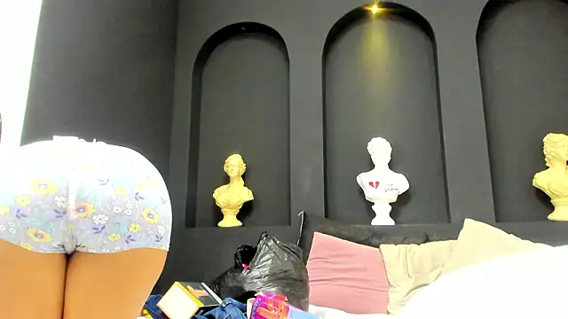 BellaSky1 Chat XXX in diretta