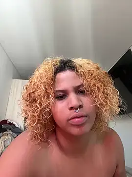 Saphire-18 라이브 XXX 채팅